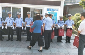 閑林政協(xié)主席來(lái)我閑林街道進(jìn)行“送清涼”慰問(wèn)活動(dòng)