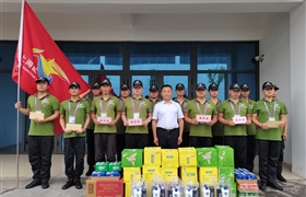 心系員工送粽子 濃情端午暖人心 —端午節前公司慰問(wèn)基層一線(xiàn)員工