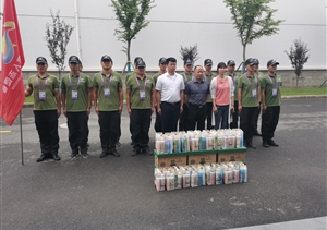 崇明區退役軍人事務(wù)局領(lǐng)導看望慰問(wèn)宗保公司花博會(huì )退役軍人志愿者